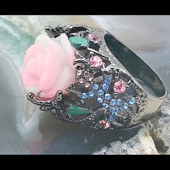 COPY - Whimsical Rose Ring - Picture 4 of 8